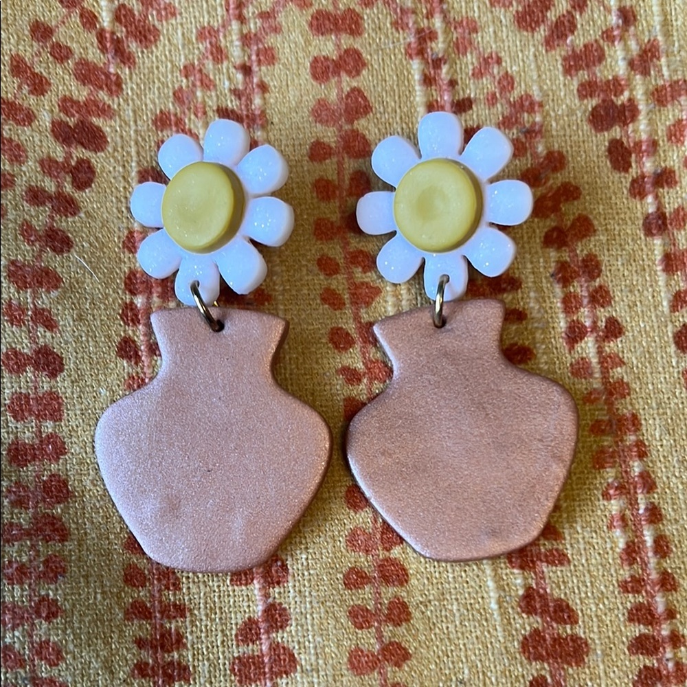 Floral Vase Earrings